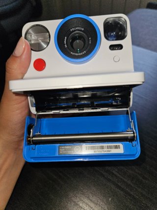 Cámara Polaroid Now G2 Azul/Blanca + Funda