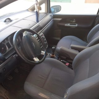 ford galaxy  2004