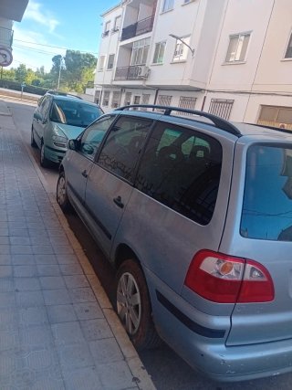 ford galaxy  2004