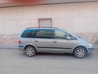 ford galaxy  2004