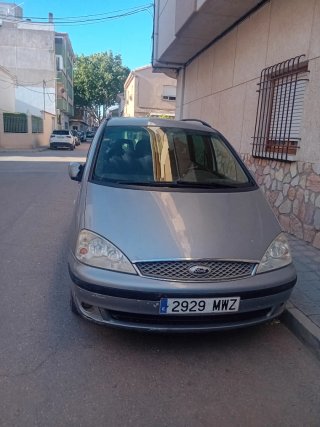 ford galaxy  2004