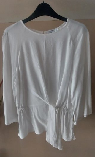 Blusa Bershka Blanca Talla M