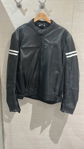 Chaqueta BIESSE Negra Cuero con refuerzos para mot