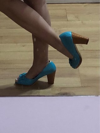 Zapatos de tacón muy utilizados