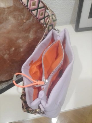 Bolso Parfois acolchado bandolera