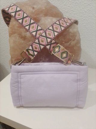 Bolso Parfois acolchado bandolera