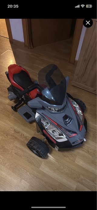 Moto eléctrica infantil apartir de 1 años y medio