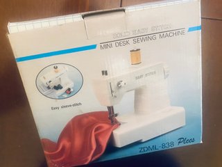 Macchina da cucire Easy Stitch Mini Desk