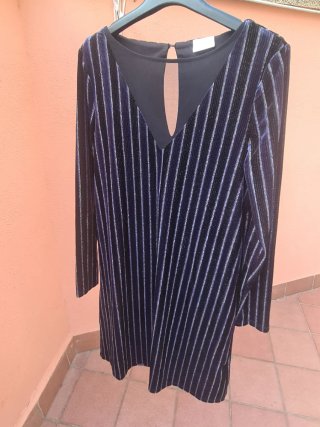 Vestido mujer púrpura y plateado