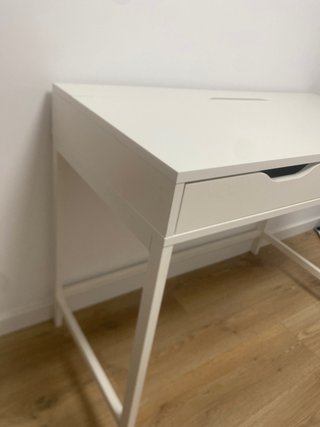 Escritorio blanco con 2 cajones + balda de REGALO.