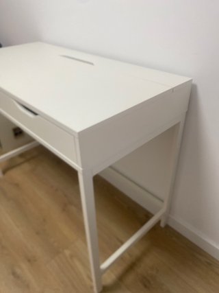 Escritorio blanco con 2 cajones + balda de REGALO.