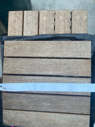 Baldosas de madera encastrables para jardín