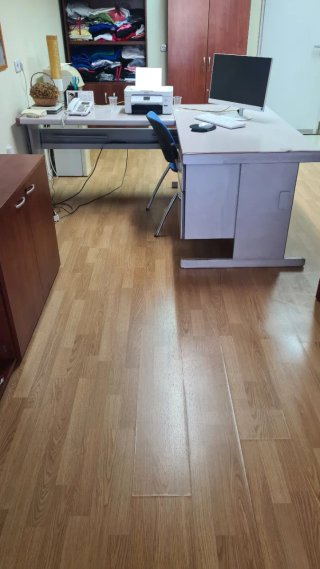 Tavolo da ufficio metallico con 2 cassetti
