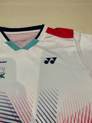 Maglia sportiva bianca con grafica yonker XS