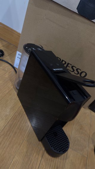Cafetera Nespresso Essenza Mini + Aeroccino 3