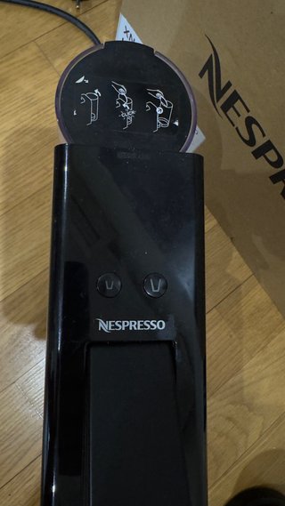 Cafetera Nespresso Essenza Mini + Aeroccino 3