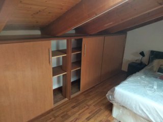 Carpintero profesional: Montaje puertas y muebles