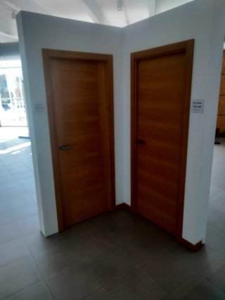 Carpintero profesional: Montaje puertas y muebles