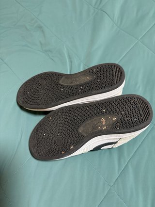 Deportivas Nike Blancas y Negras