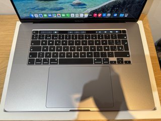 MacBook Pro 16” i9 16GB 1TB SSD Radeon Pro 5500M