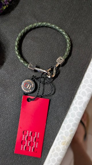 Pulsera CH Cuero Trenzado Verde Cierre Plateado