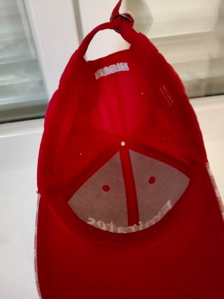 Gorra Emirates Roja
