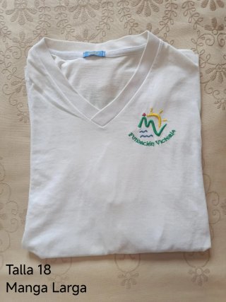 Uniforme Talla 18 Manga Larga Fundación victoria