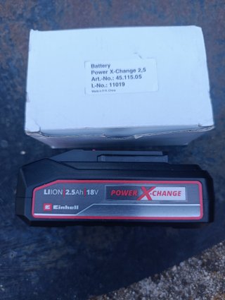 Cargador y Batería Einhell 18V 2.5Ah