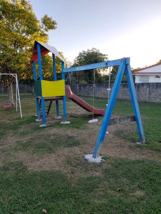Parque infantil de madera