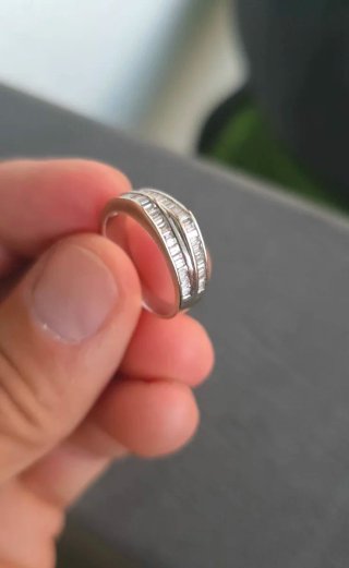 Anillo Oro Blanco con Diamantes Auténticos