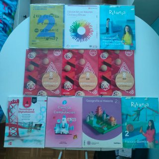 Libros 2° ESO. Lote completo. Forrados.