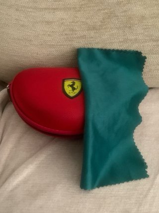 Funda para gafas Ferrari Roja