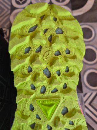 Asics Trabuco 11 Bambas Trail Running