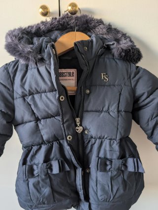 Plumífero azul marino 2-3 años Corte inglés