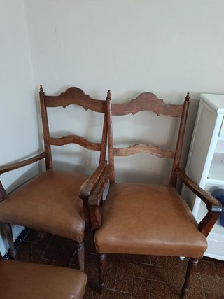 Juego 5 sillas comedor madera clásicas