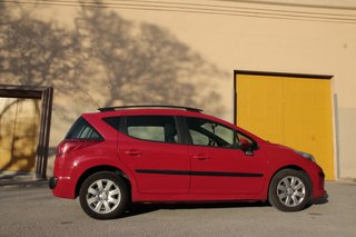 PEUGEOT 207 SW Confort 1.4 VTi 16v 95