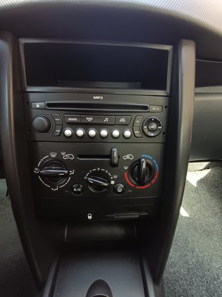 PEUGEOT 207 SW Confort 1.4 VTi 16v 95