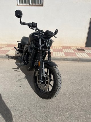 Zontes C 125 Negra