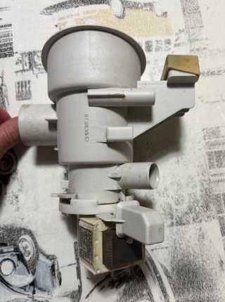 Bomba desagüe Miele W2242