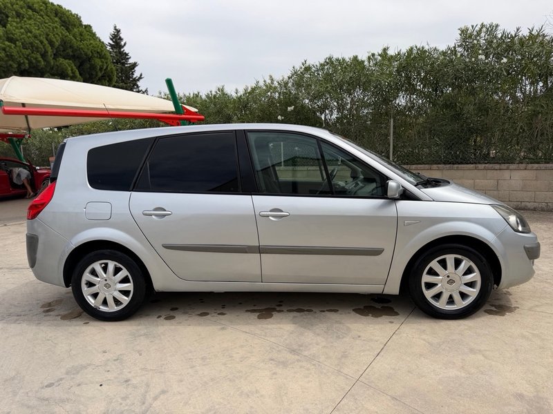 Renault Grand Scénic 1.9 dCi Dynamique 5pl 2009, foto 8