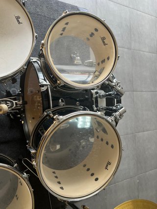 Batería Pearl Roadshow 5 piezas + Platillos