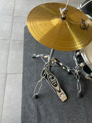 Batería Pearl Roadshow 5 piezas + Platillos