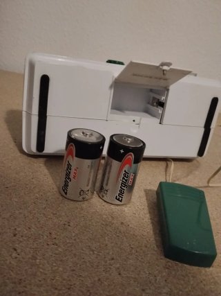 4 juguetes de pilas