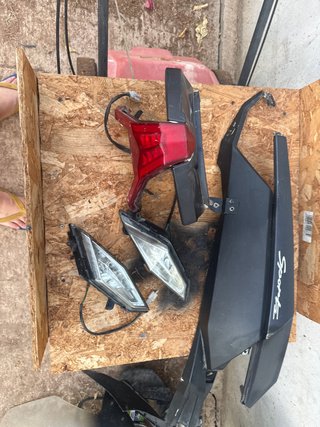 Faros y Cola de Moto Deportiva
