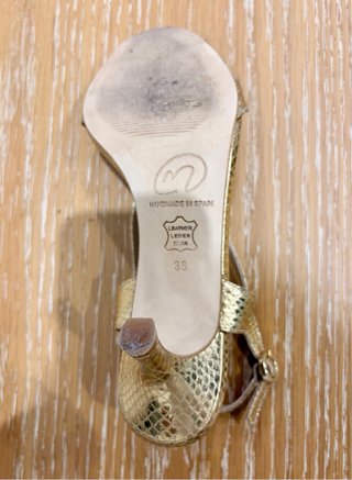 Sandalias doradas tacón T.36