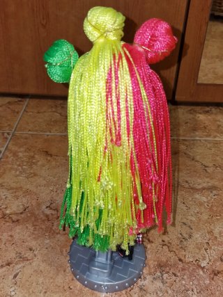 Muñeca LOL OMG