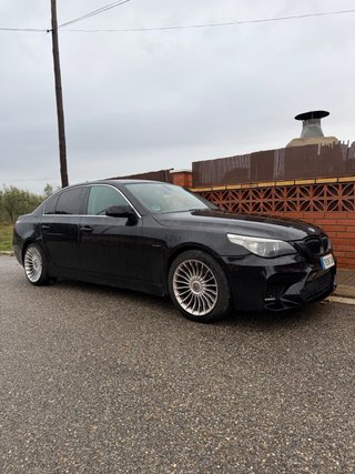 BMW e60 520i