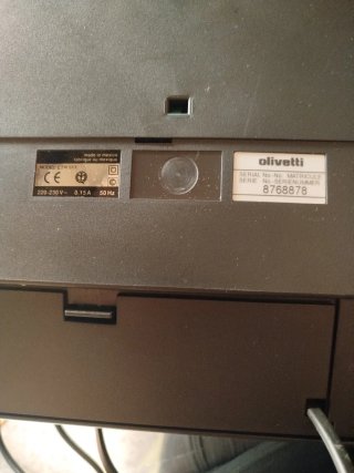 Máquina de escribir Olivetti ET personal 530