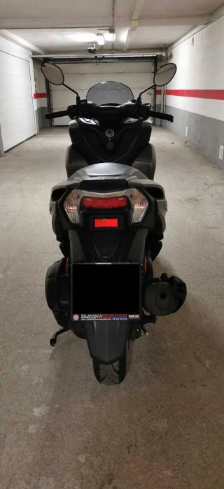 Yamaha Tricity 125 gris