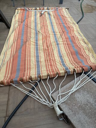 Hamaca colgante de tela y madera
